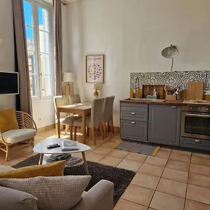 superbe-2-pieces-avec-grande-terrasse-classe.fr-provencehotel.com/