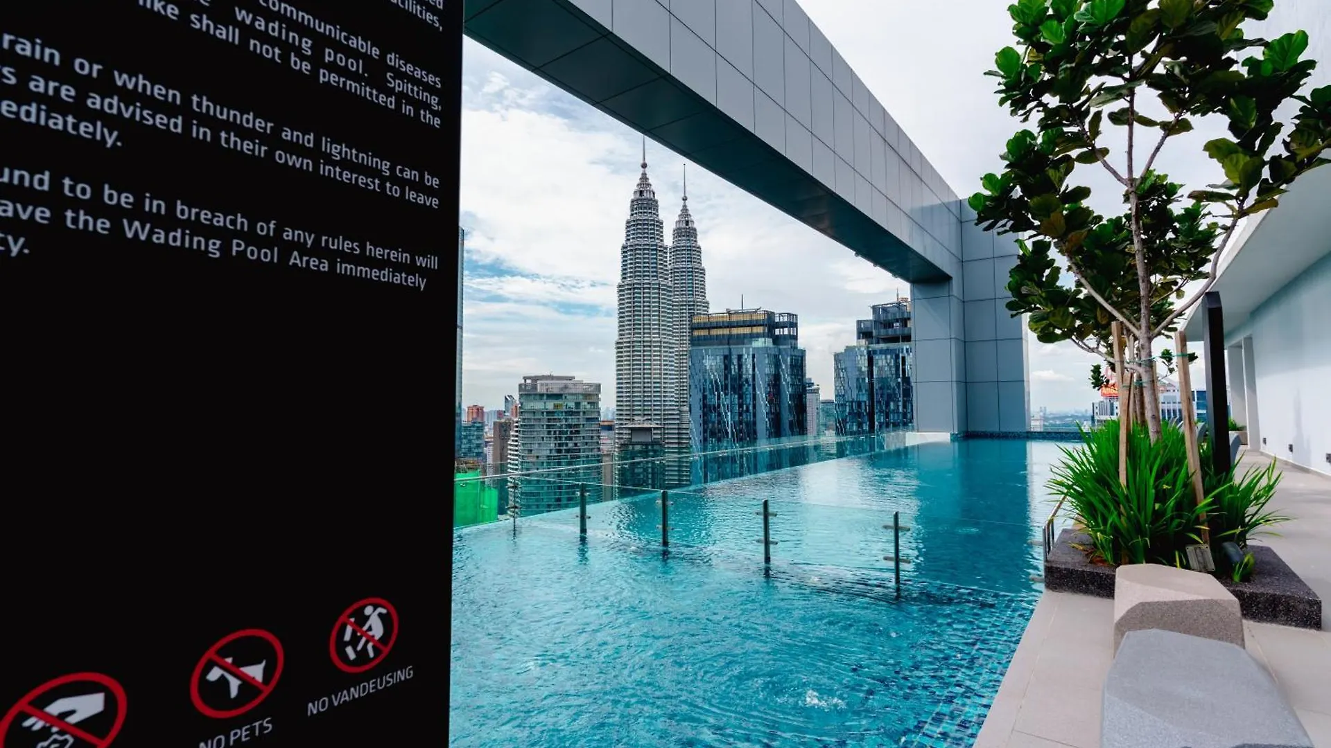 Royce Klcc Kuala Lumpur City Centre By Dormeo Destinations Malaysia