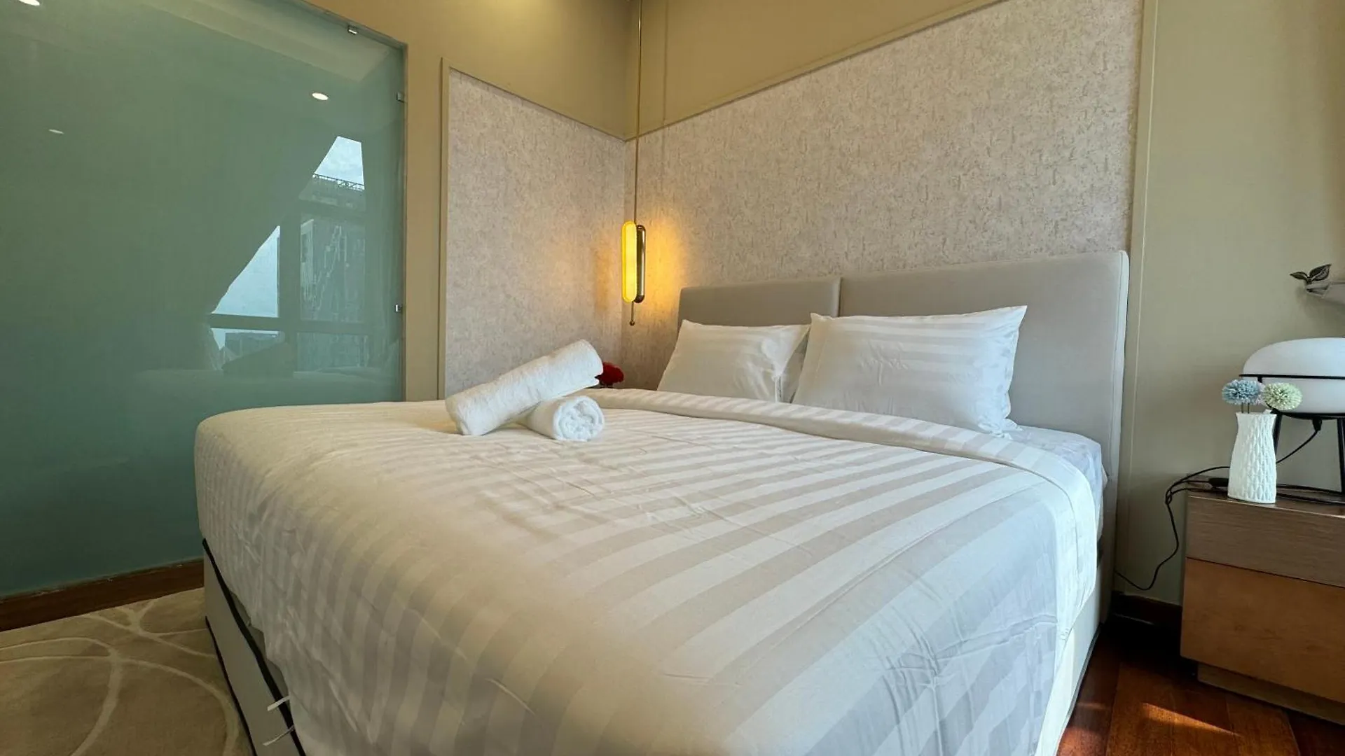 Royce Klcc Kuala Lumpur City Centre By Dormeo Destinations Malaysia