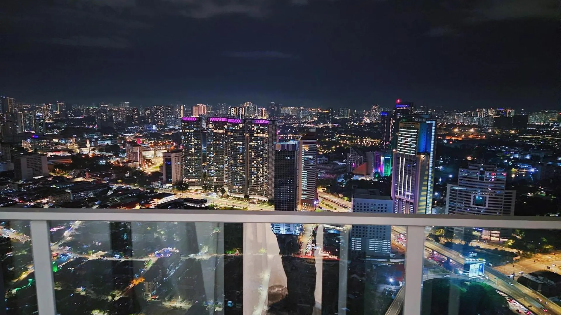 Royce Klcc Kuala Lumpur City Centre By Dormeo Destinations Malaysia